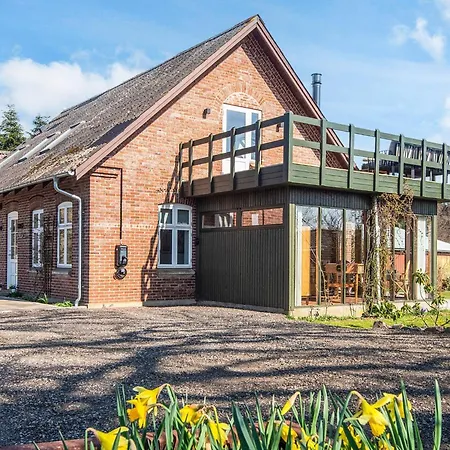 8 Person In Bjert-by Traum بيت للعطل Binderup Strand